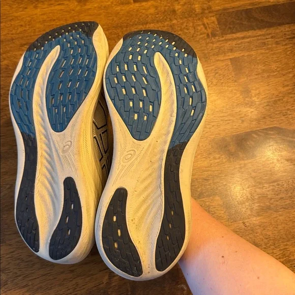 ASICS GEL-NIMBUS 26 used size 8.5 men’s light taupe color running - Picture 6 of 14